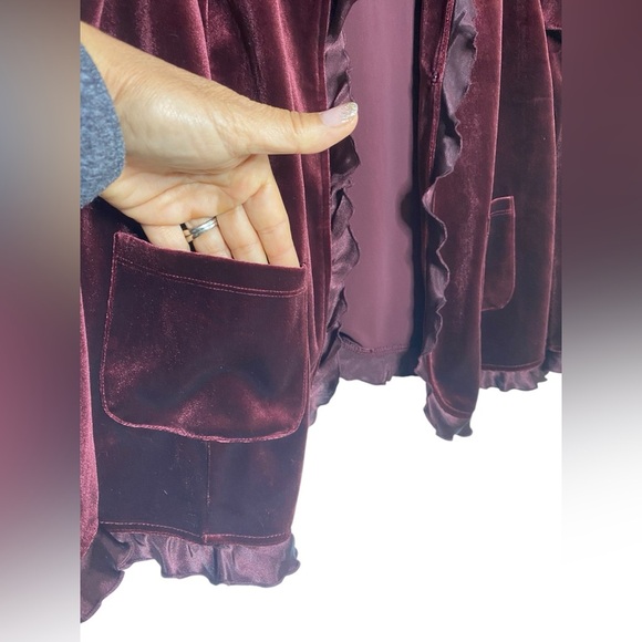 Susan Graver vintage soft burgundy velvet open blazer/cardigan size-1X - Picture 3 of 6